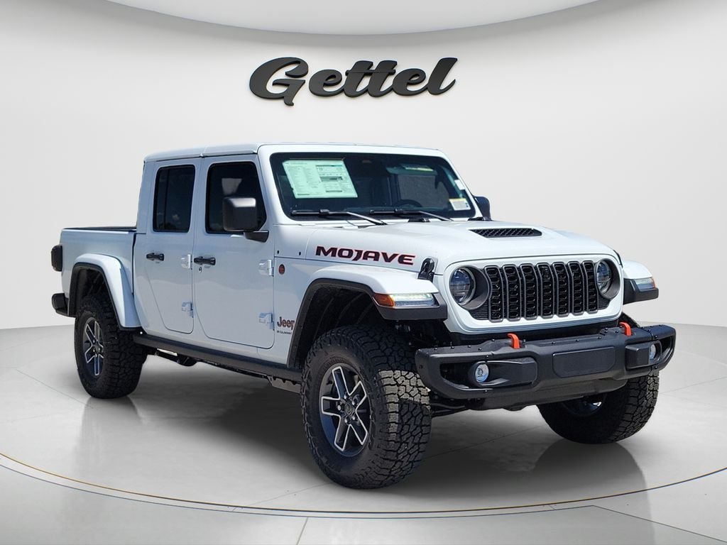 New 2026 Bright White Clear-Coat Exterior Paint Jeep Mojave X image 2