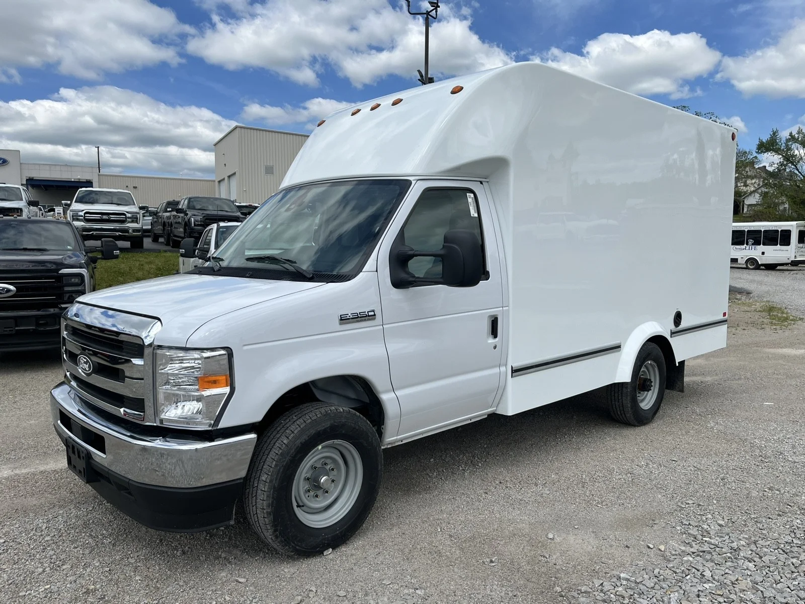 2027 Ford E-Series SRW E-350 Super Duty 138 in WB's photo