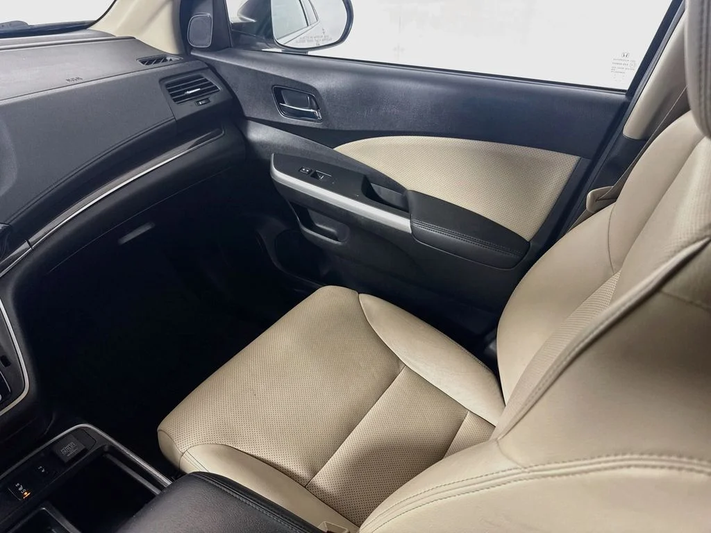 Used 2015 White Diamond Pearl Honda EX-L image 22
