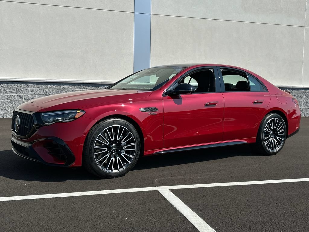 New 2027 MANUFAKTUR Patagonia Red Metallic Mercedes-Benz AMG® E 53 Hybrid Sedan image 39