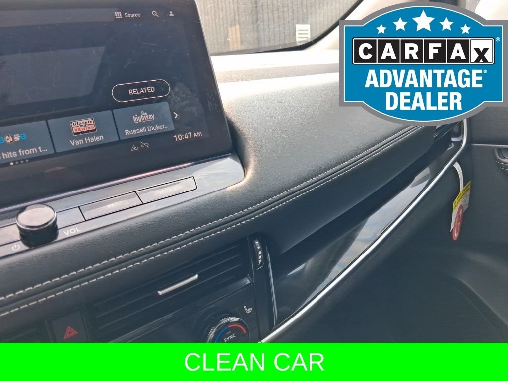 Used 2024 White Nissan SL image 20