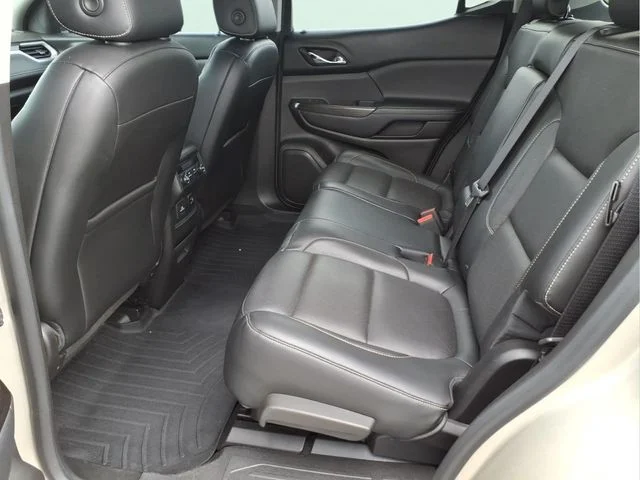 Used 2017 Silver GMC SLT-1 image 13