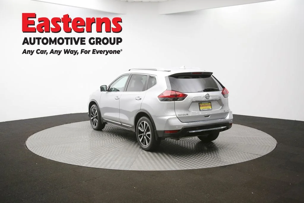 Used 2020 Silver Nissan SL image 62