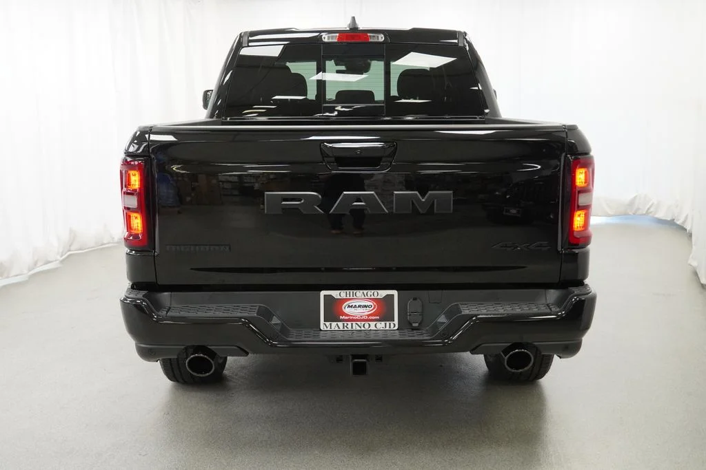 New 2026 Diamond Black Crystal Pearl-Coat Exterior Paint RAM Big Horn/Lone Star image 10