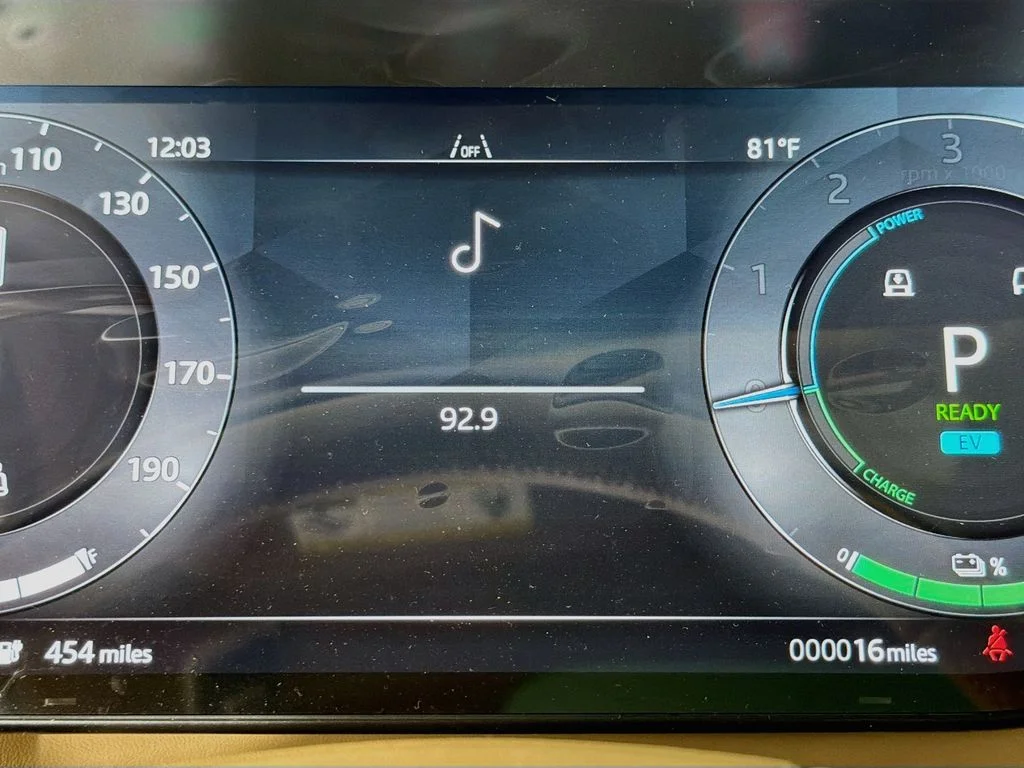New 2026 Fuji White Land Rover SE PHEV image 12