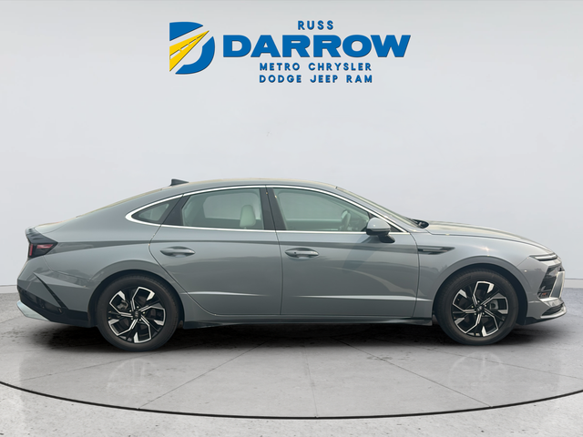 Used 2024 Blue Hyundai SEL image 4