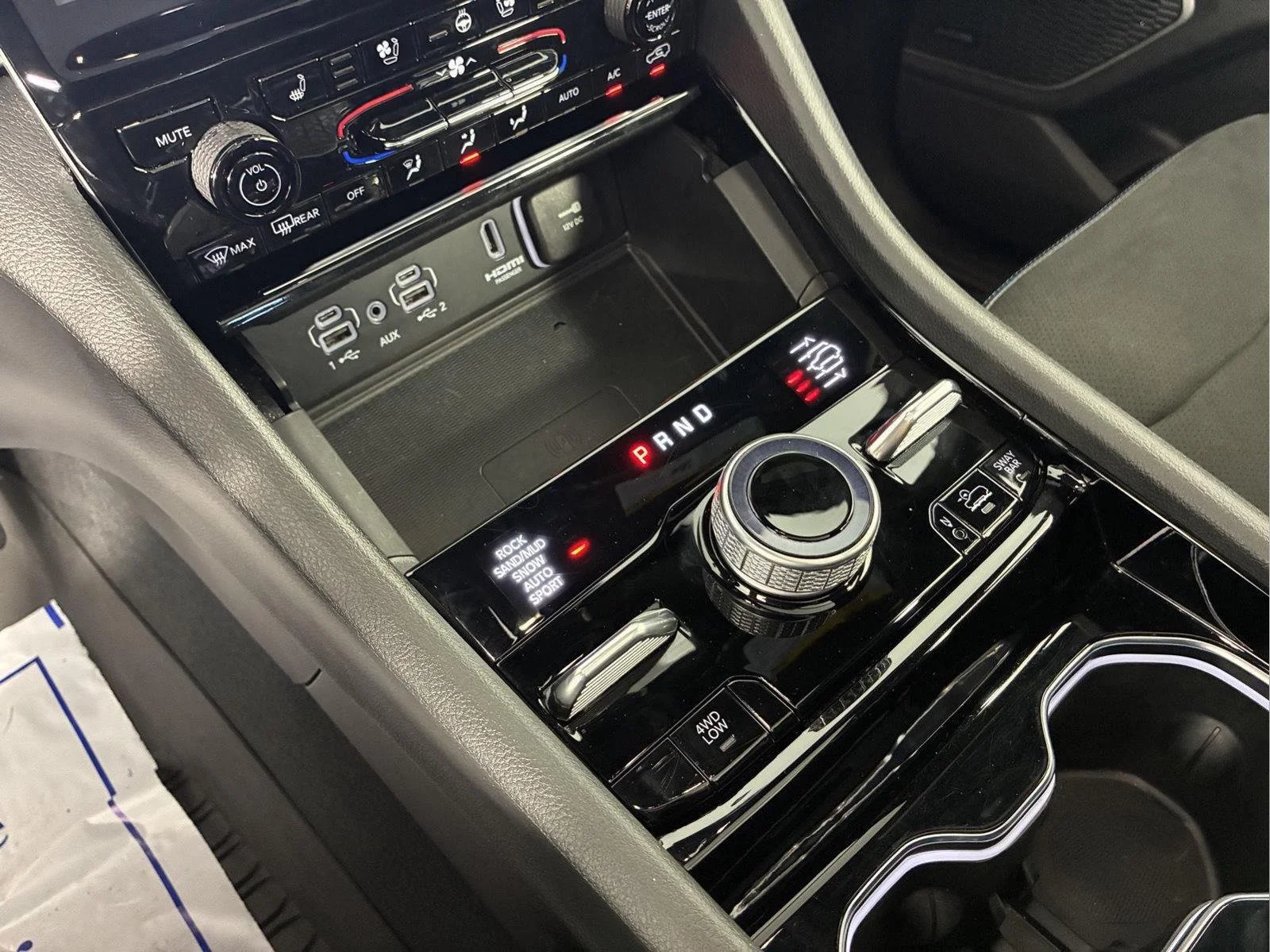 Used 2023 Silver Zynith Jeep Trailhawk image 41