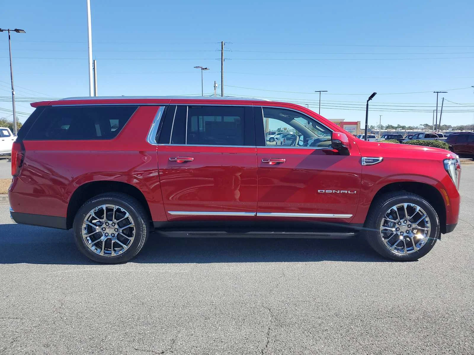 2026 GMC Yukon XL Denali - Photo 7