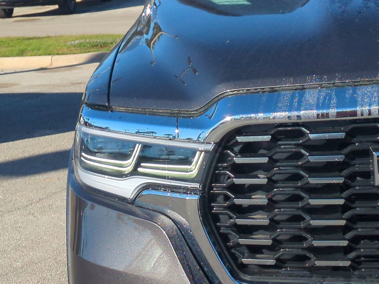New 2026 Granite Crystal Metallic Clearcoat RAM Tungsten image 9