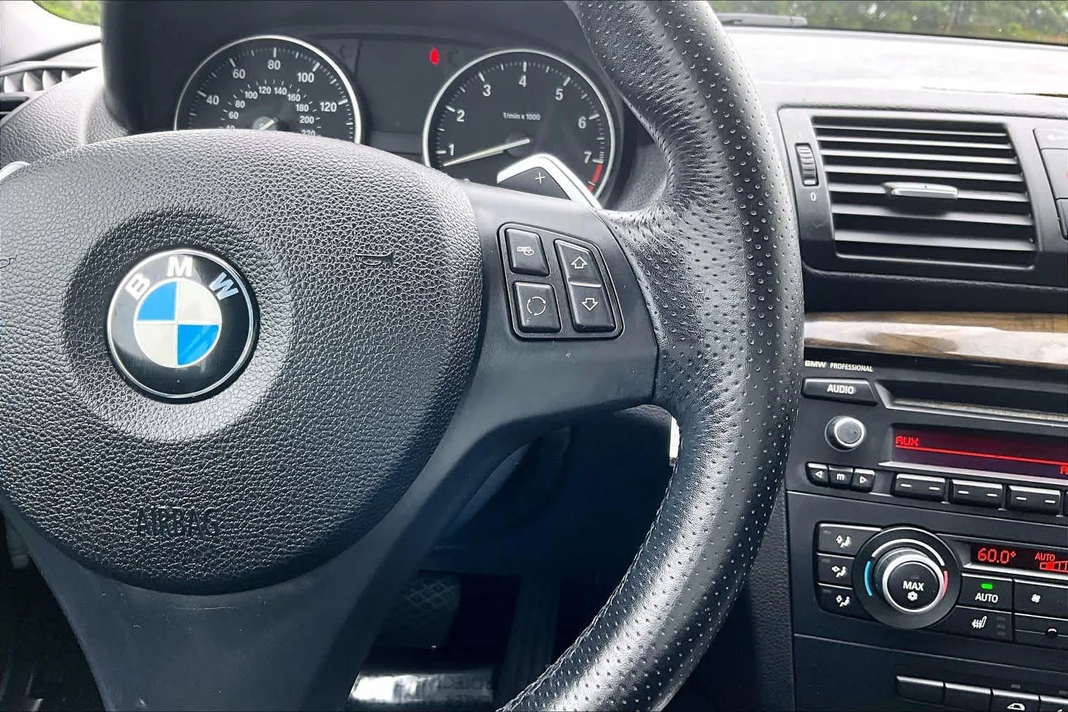 Used 2012 Alpine White BMW 135i image 24
