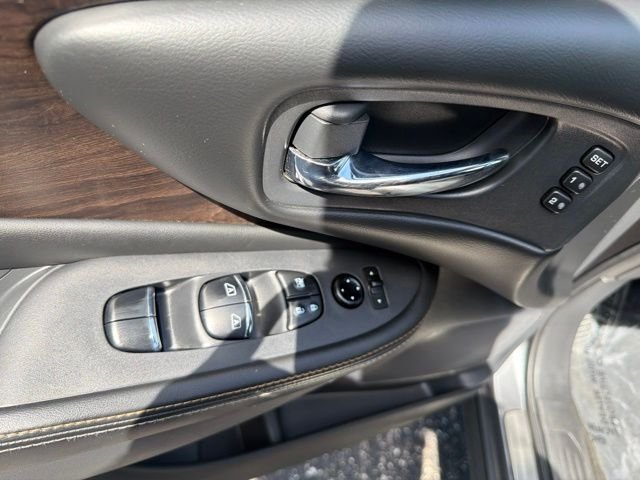 Certified Used 2023 Gun Metallic Nissan Platinum image 13