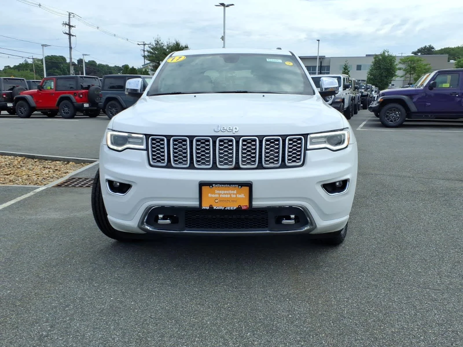 Certified Used 2017 Bright White Clearcoat Jeep Overland image 3