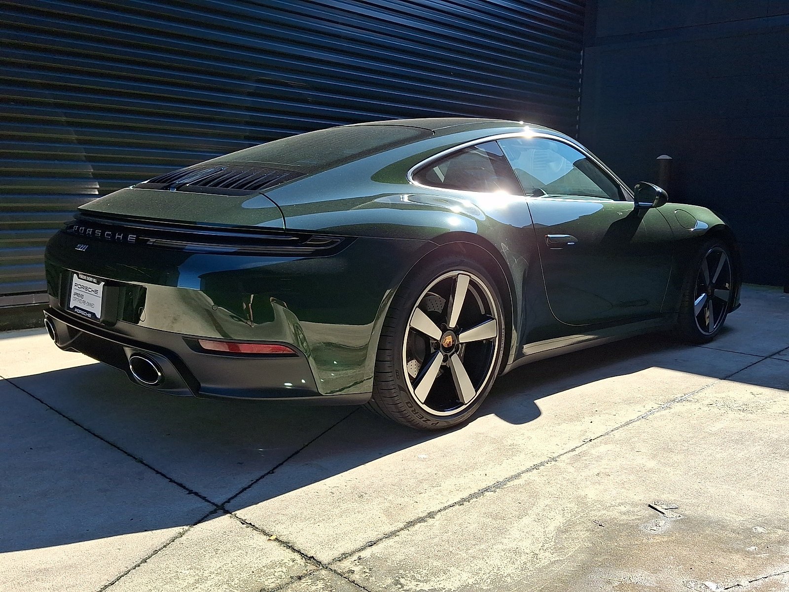 Certified Used 2026 Shade Green Metallic   G9 Porsche Carrera image 9