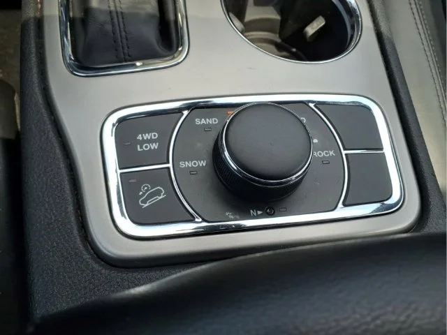Used 2021 Black Jeep Limited image 36