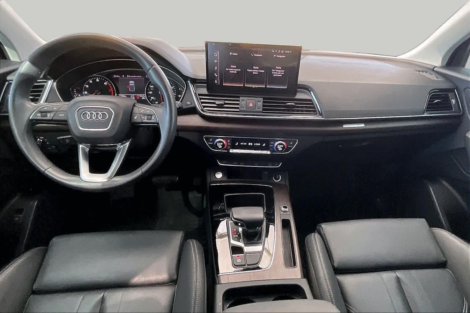 Used 2024 Daytona Gray Pearl Effect Audi S line Premium image 16