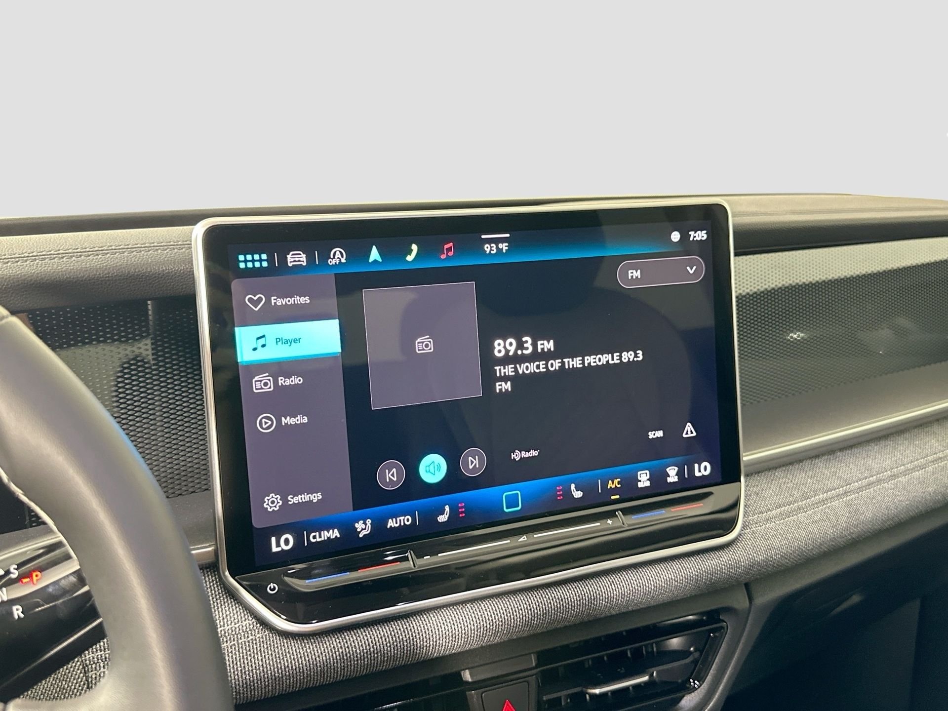 2025 Volkswagen Tiguan S - Photo 12