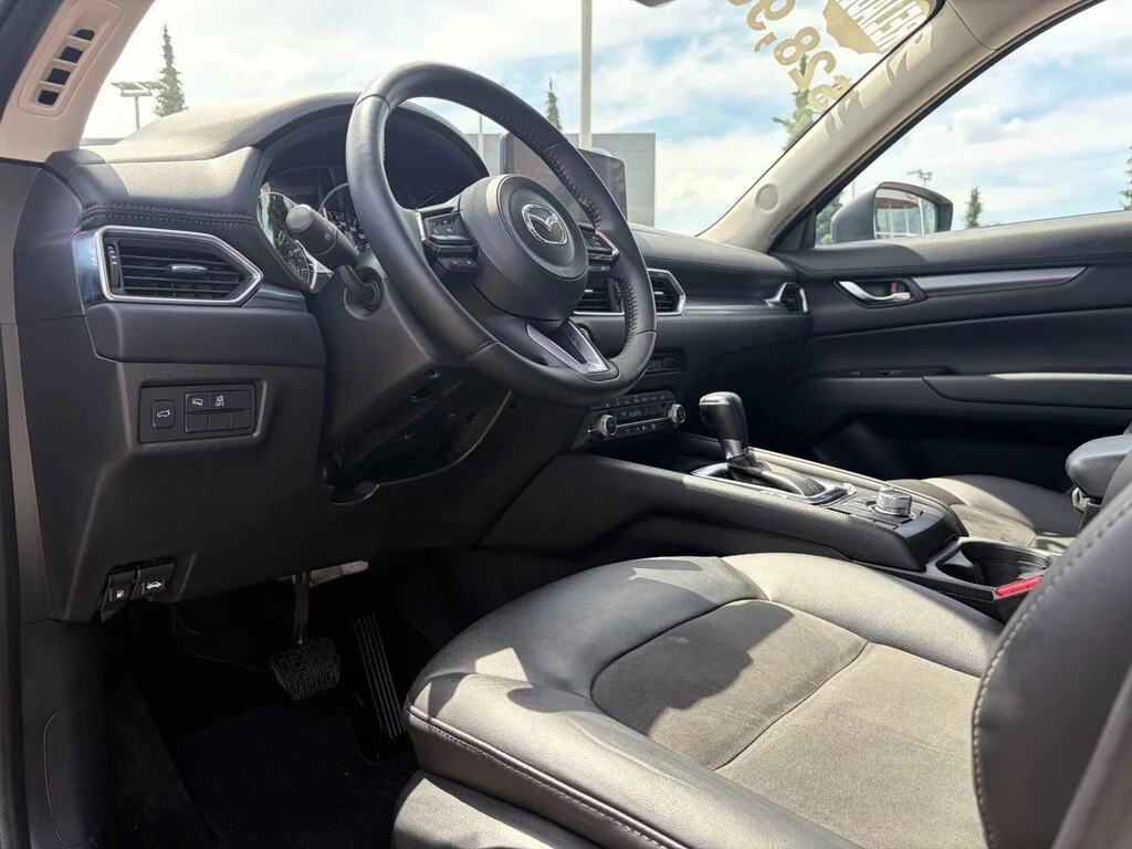 Used 2022  Mazda GS AWD at image 16
