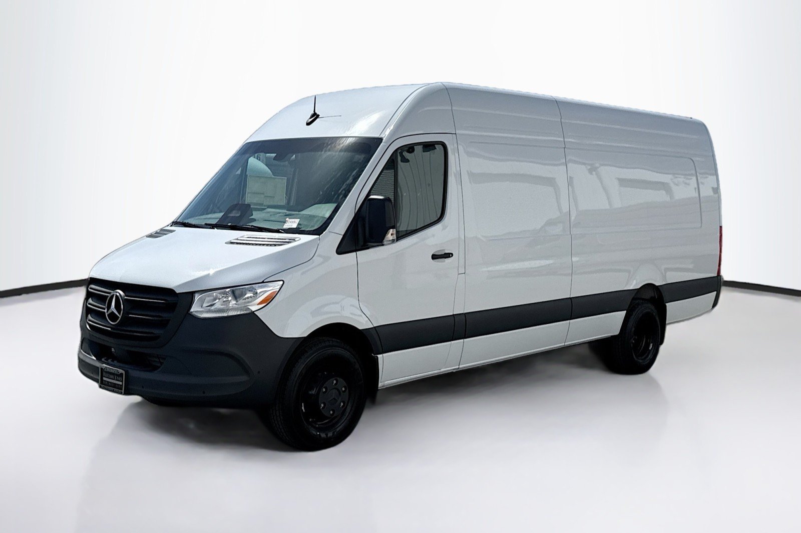 2026 Mercedes-Benz Sprinter 3500XD 170 Ext WB HO High Roof's photo