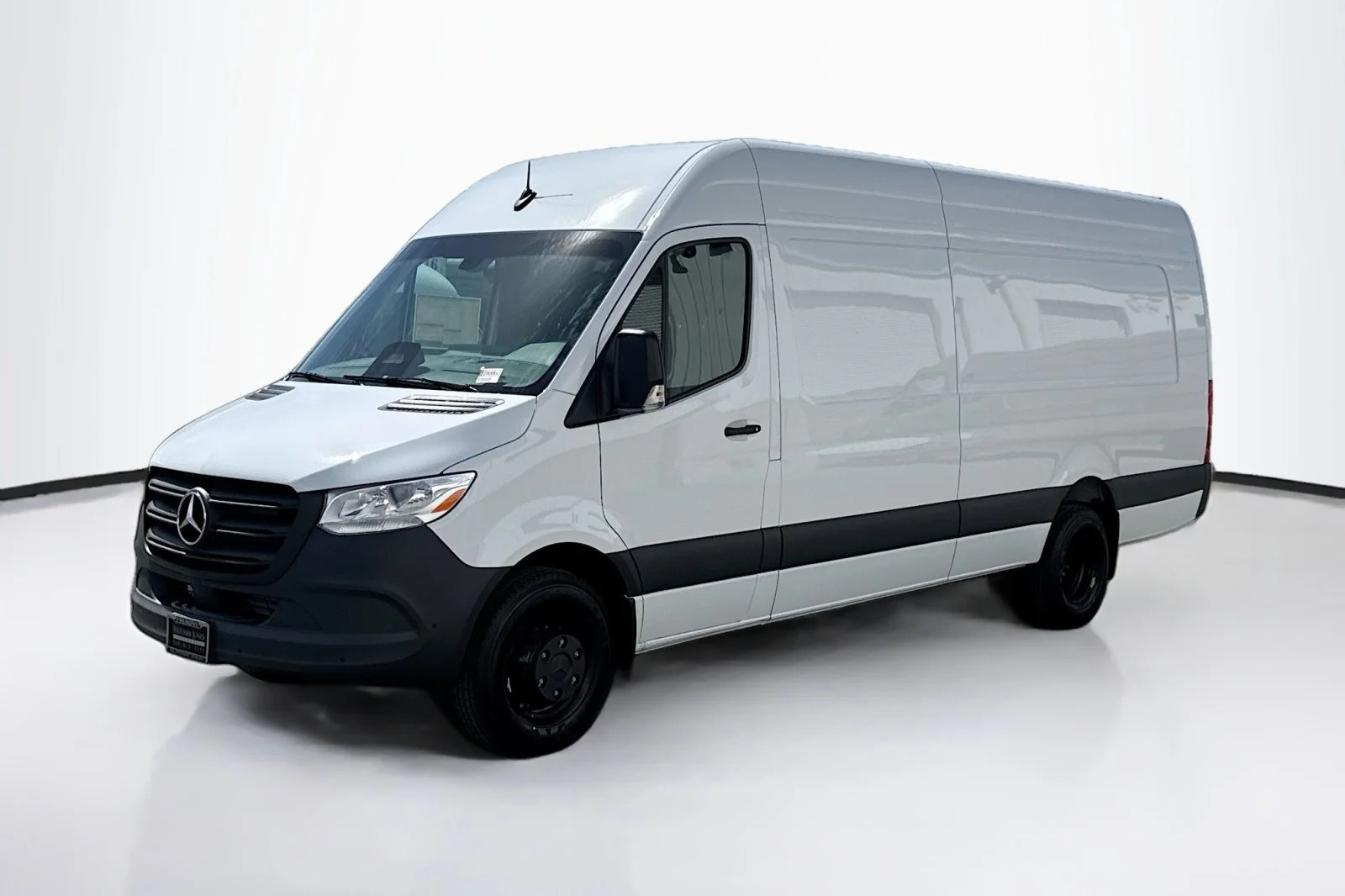 2026 Mercedes-Benz Sprinter 3500XD 170 Ext WB HO High Roof's photo