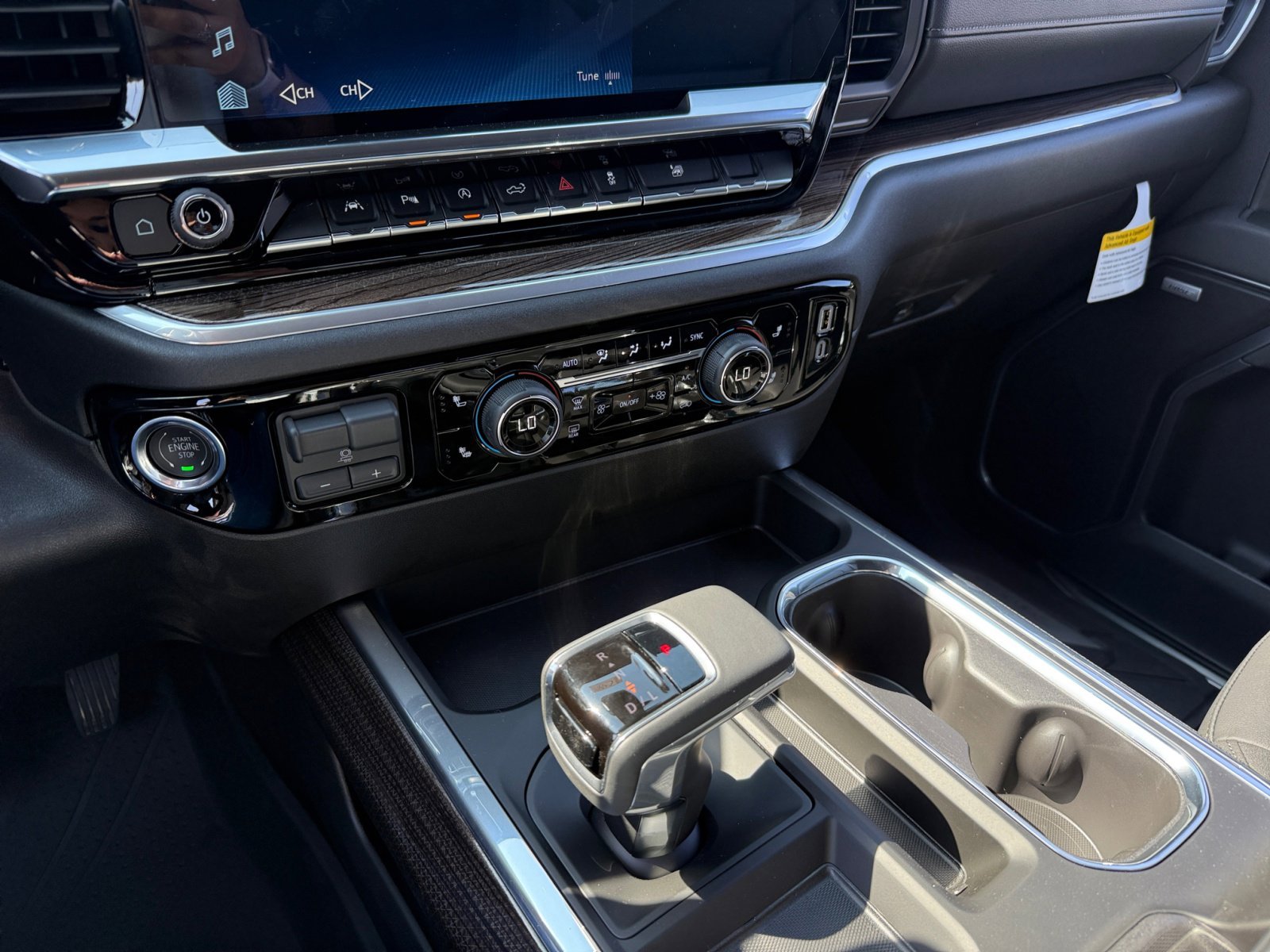 2026 Chevrolet Silverado 1500 RST - Photo 13