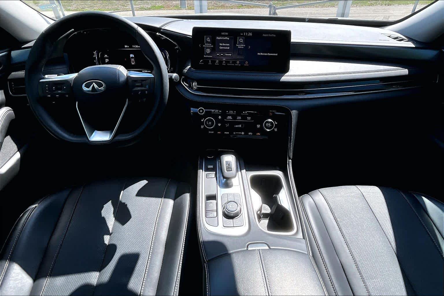 Used 2024 Majestic White INFINITI LUXE image 16