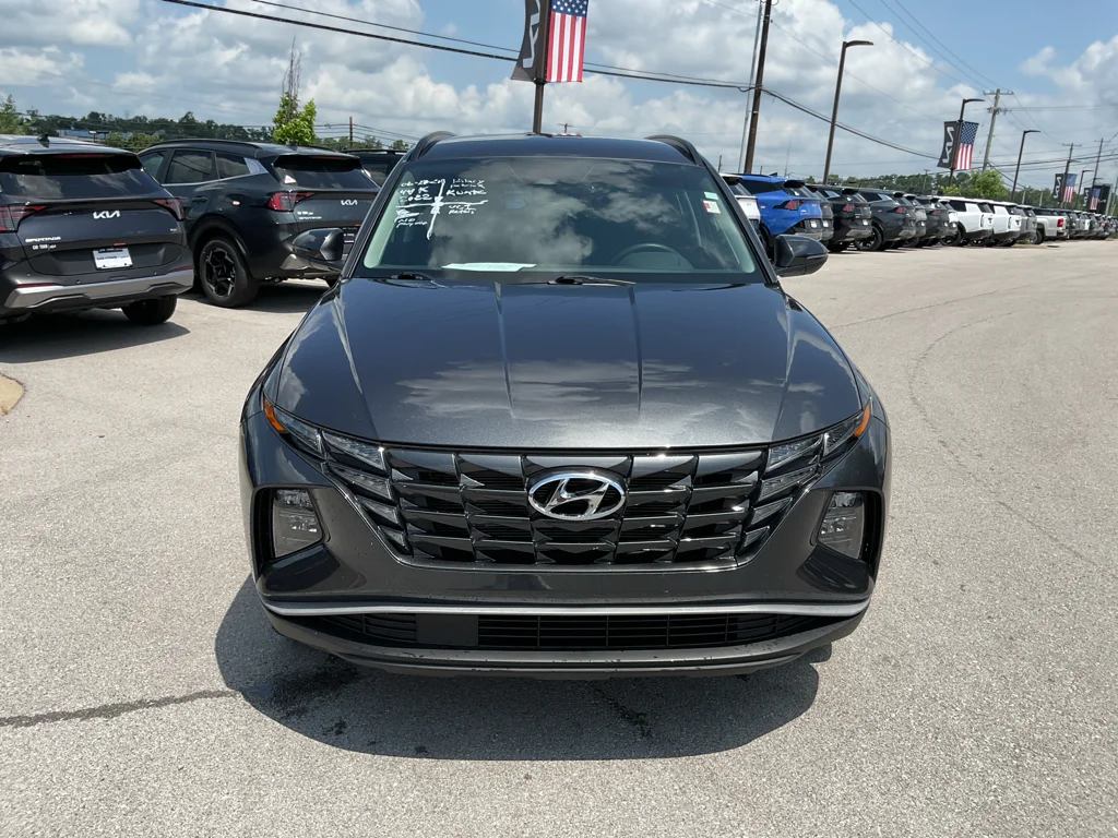 Used 2022 Portofino Gray Hyundai SEL image 3