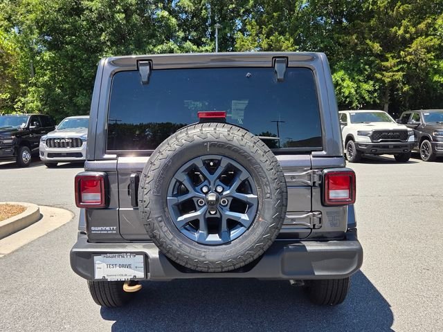 New 2026 Granite Crystal Metallic Clearcoat Jeep 85th Anniversary Edition image 7