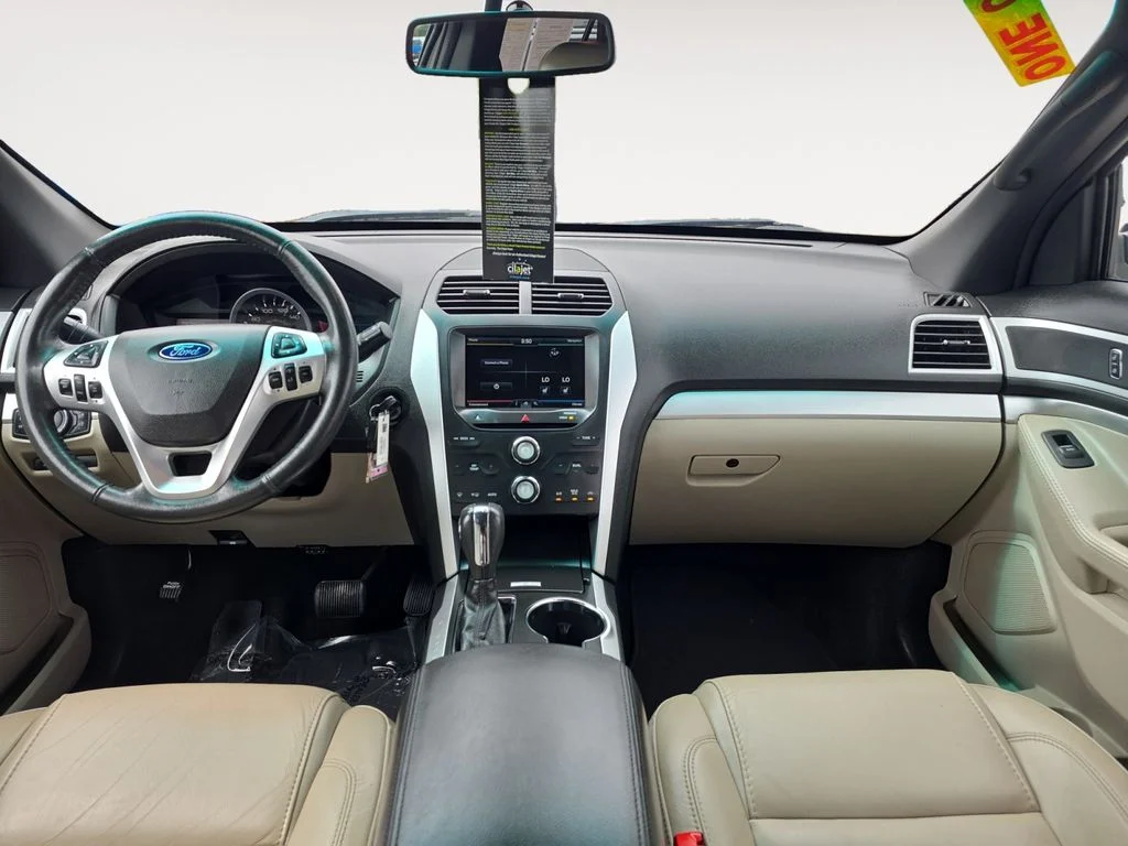 Used 2014 White Ford XLT image 15