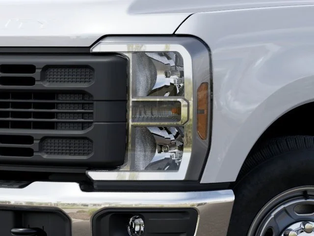 New 2027 Oxford White Ford F-250® XL image 18