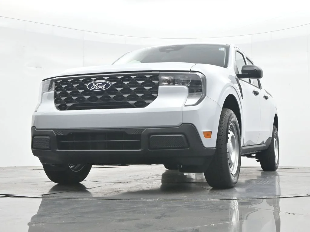 New 2026 Space White Metallic Ford XL image 39