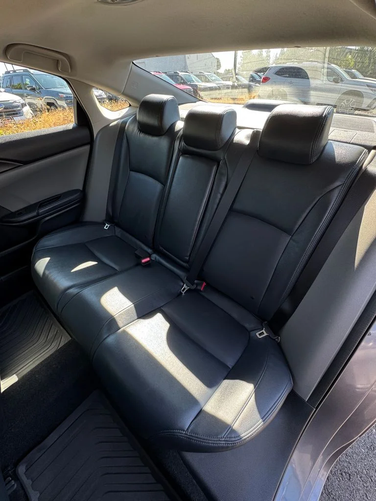 Used 2016  Honda EX-T image 19