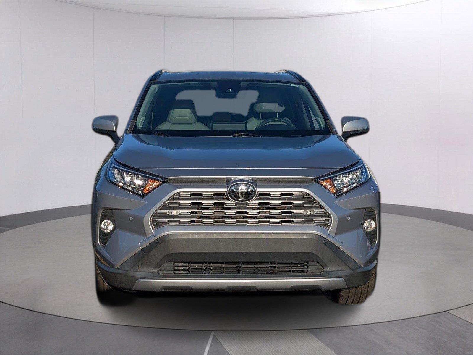 Used 2020 Silver Sky Metallic Toyota Limited image 10