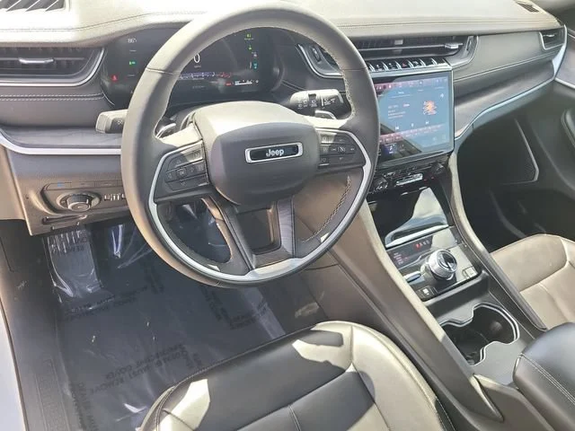 Used 2024 White Jeep LIMI image 28