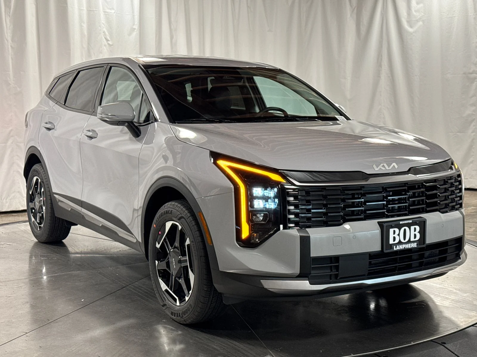 New 2026 Wolf Gray Kia S image 10