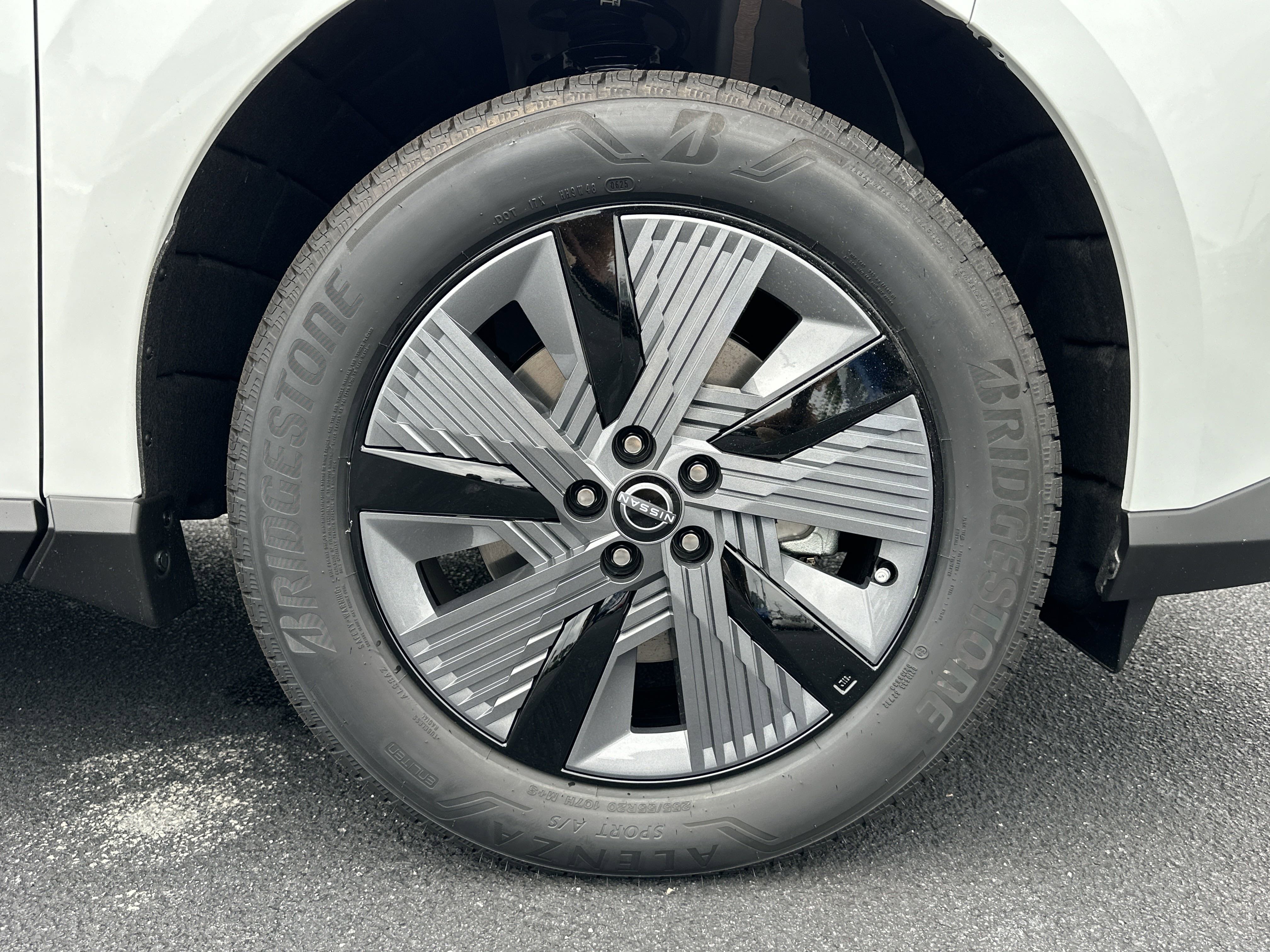 2025 Nissan Murano SL - Photo 14