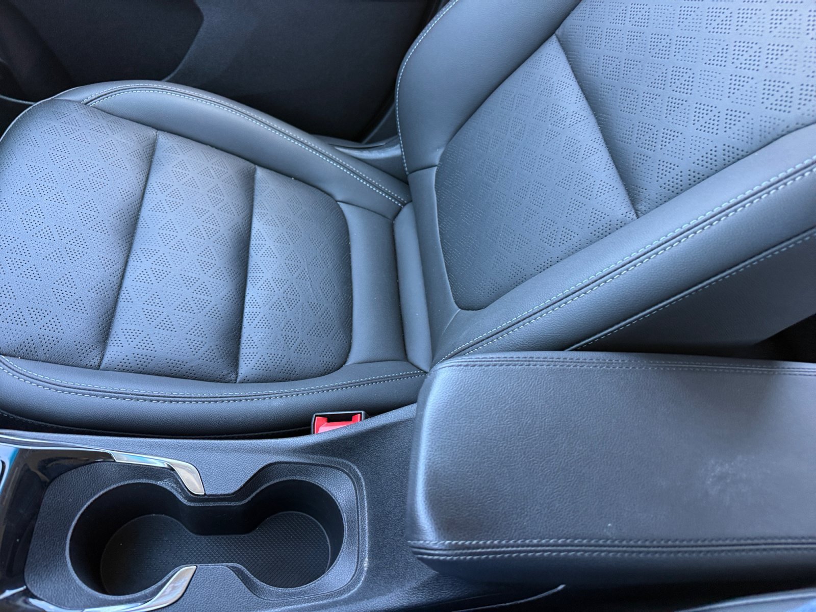 Used 2023 Gray Chevrolet 2LT image 14