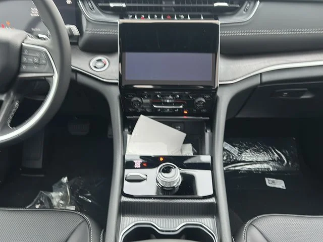 2025 Jeep Grand Cherokee L Limited - Photo 15