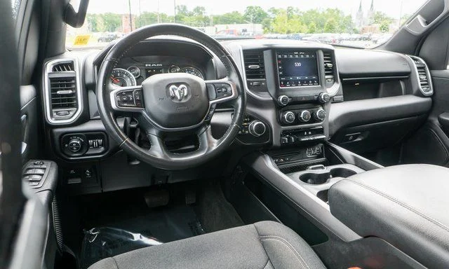 Used 2019 White Ram Big Horn/Lone Star image 12