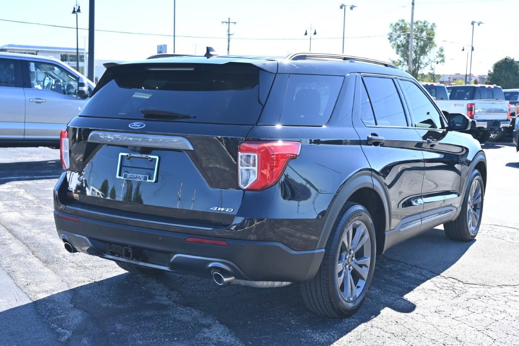 Certified Used 2024 Black Metallic Ford XLT image 9