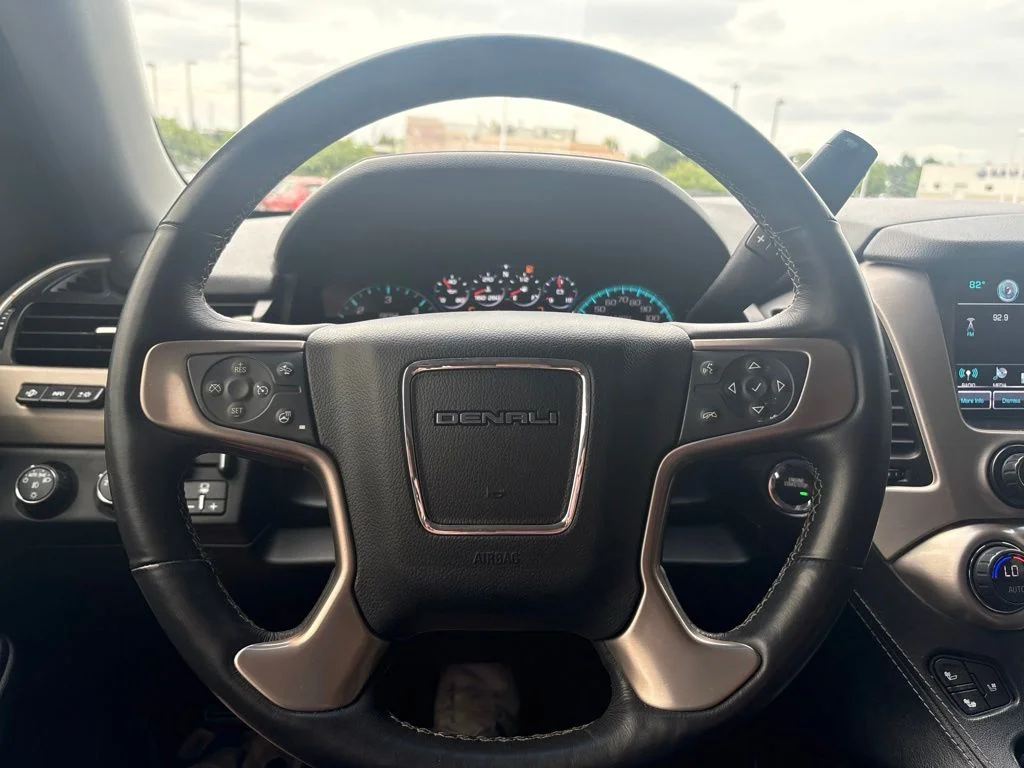 Used 2017 White GMC Denali image 16