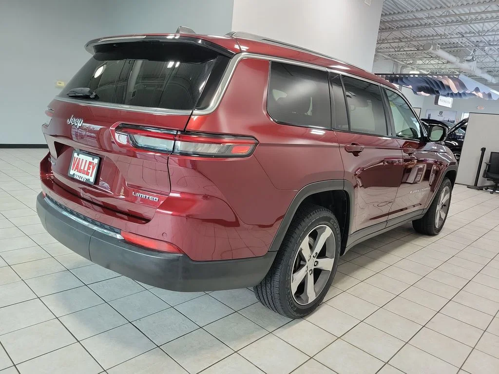 Used 2021 Red Jeep Limited image 8