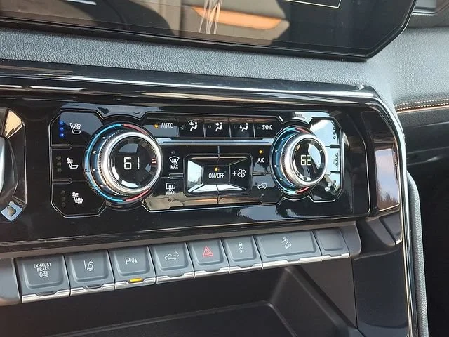 New 2026 Onyx Black GMC AT4 image 13