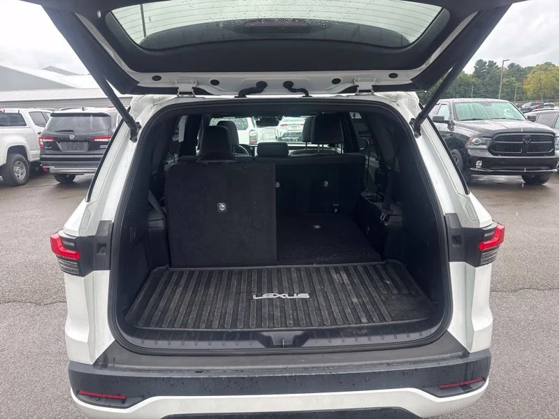 Used 2025 Beige Lexus 350 Premium image 8