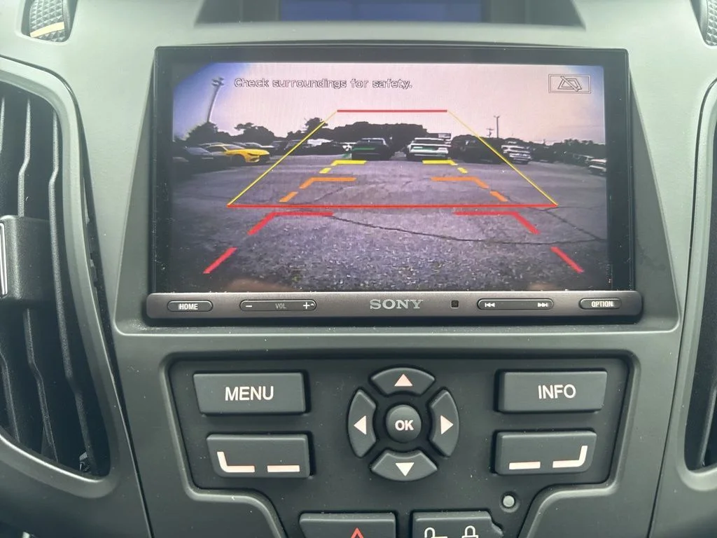Used 2013 Red Ford SE image 19