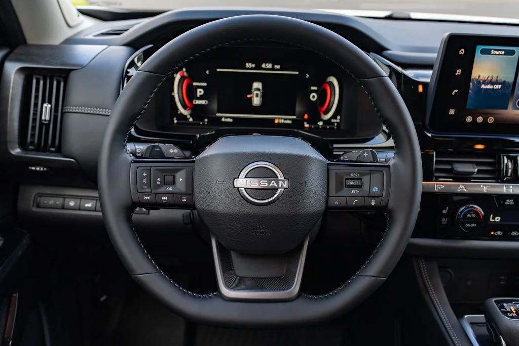 New 2026 Everest White Pearl TriCoat Nissan Platinum image 14