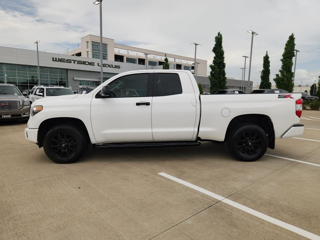 Used 2020 Super White Toyota SR5 image 4