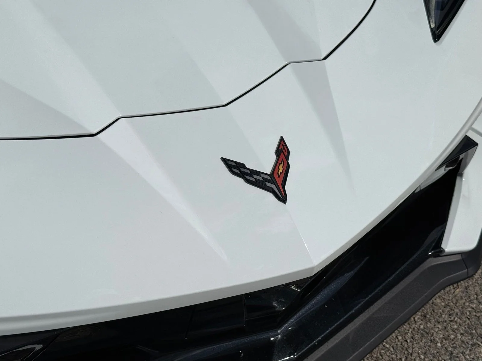 Used 2023 White Chevrolet Stingray image 11