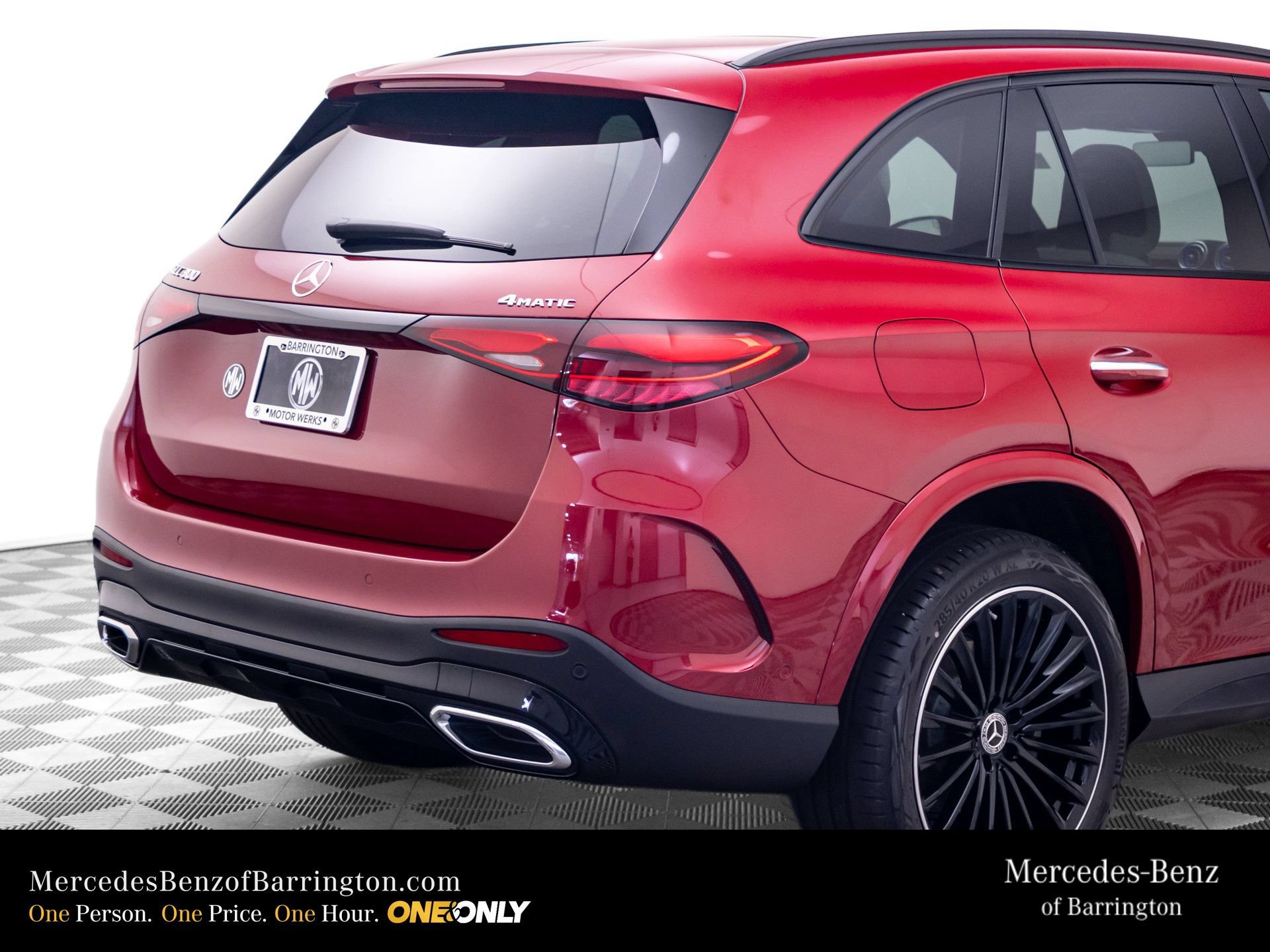 New 2026 MANUFAKTUR Patagonia Red Metallic Mercedes-Benz GLC 300 image 87