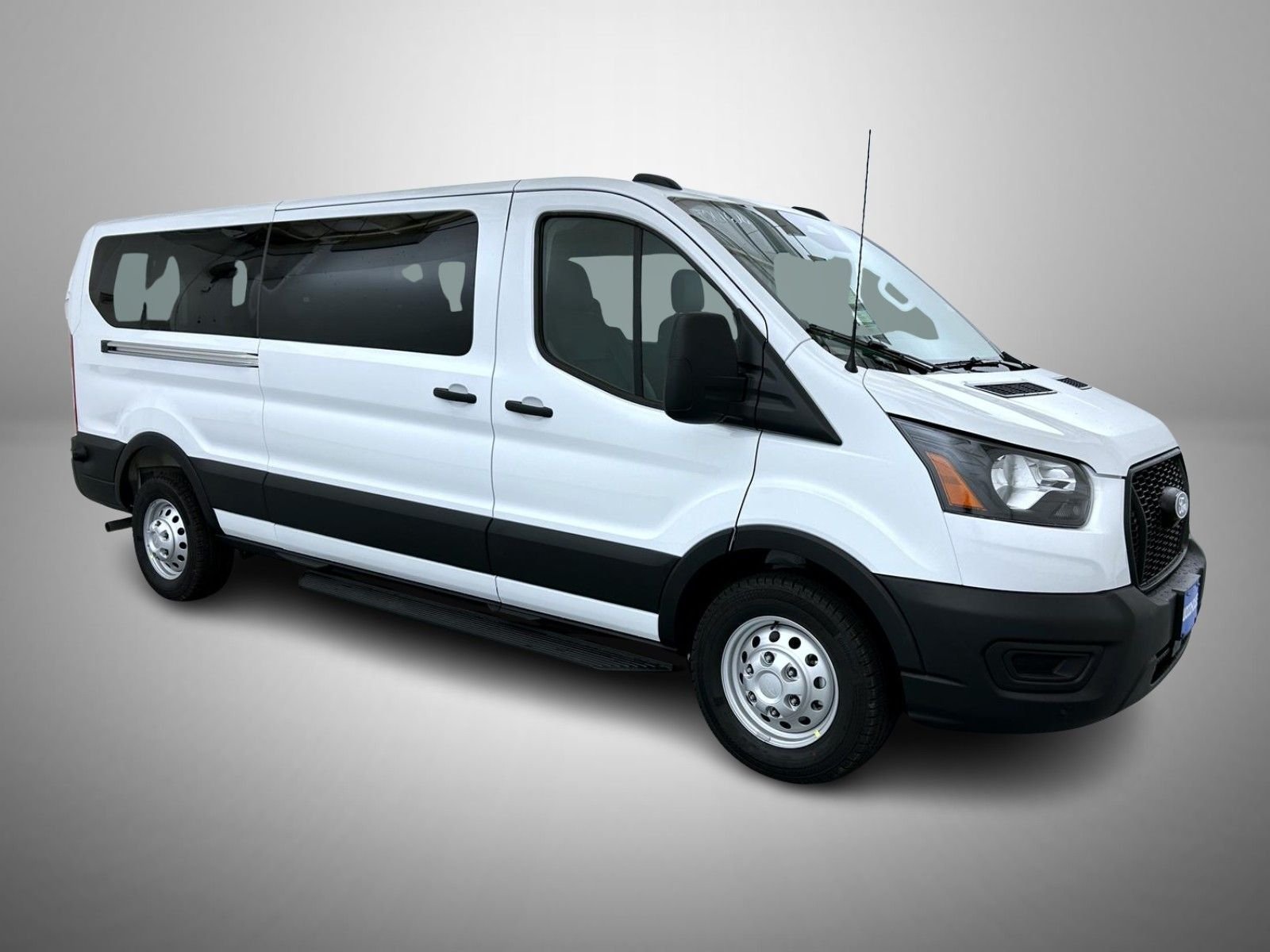 New 2026 Oxford White Ford XL image 3