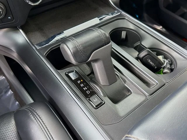 Used 2022 Red Ford Raptor image 17